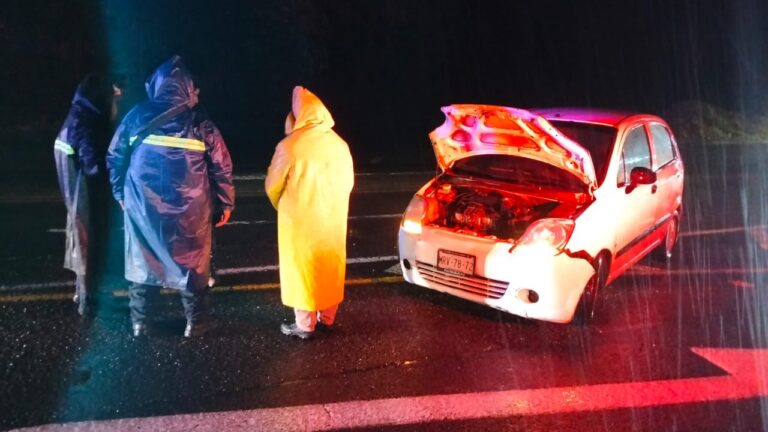 DOS ACCIDENTES, CASI SIMULTÁNEAMENTE, SE REGISTRAN ENTRE TEZIUTLÁN Y CHIGNAUTLA