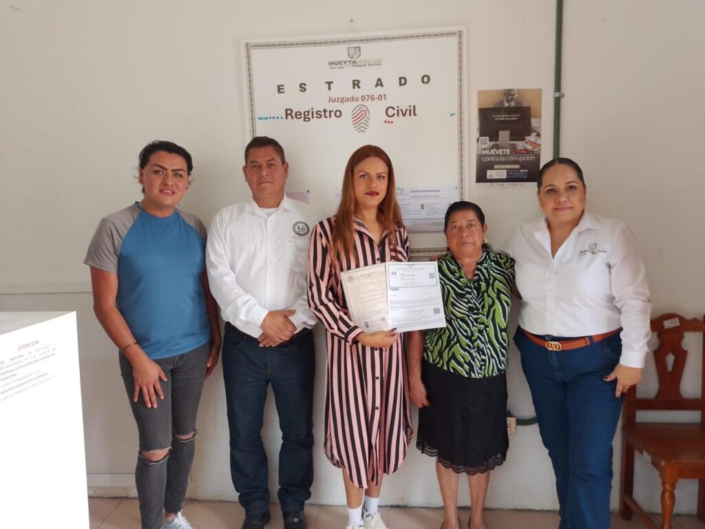 KENYA GALICIA TADEO, PRIMERA MUJER TRANS QUE HACE SU CAMBIO DE IDENTIDAD EN HUEYTAMALCO