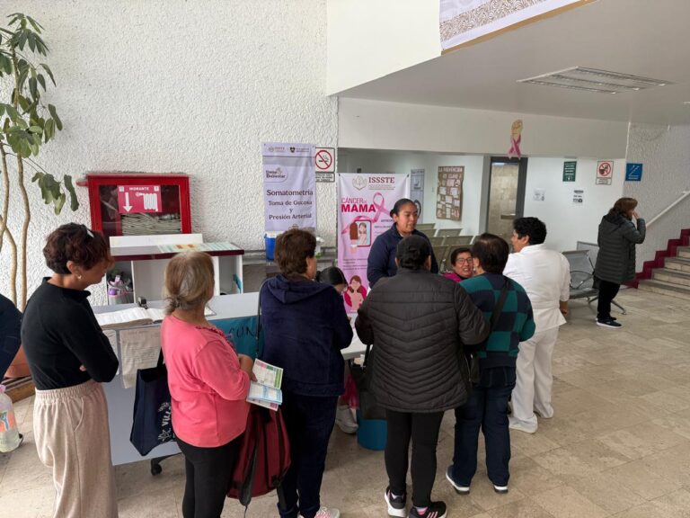 COMIENZA VACUNACIÓN CONTRA LA INFLUENZA Y EL COVID EN EL ISSSTE TEZIUTLÁN
