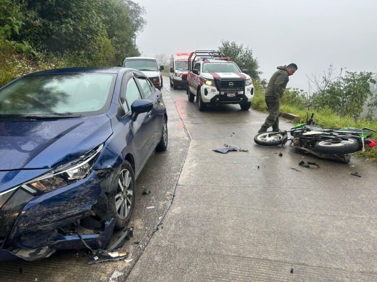 MOTOCICLISTA CHOCA CONTRA OTRO VEHÍCULO; QUISO HUIR DEL LUGAR