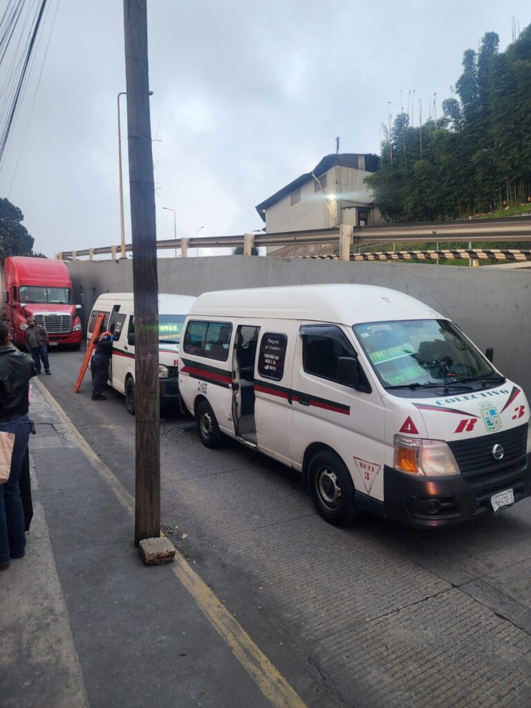 DEJA 14 LESIONADOS CARAMBOLA EN TEZIUTLÁN; HAY CUATRO MENORES DE EDAD