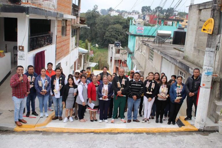 Autoridades municipales inauguraron la calle Allende en la zona centro de Chignautla