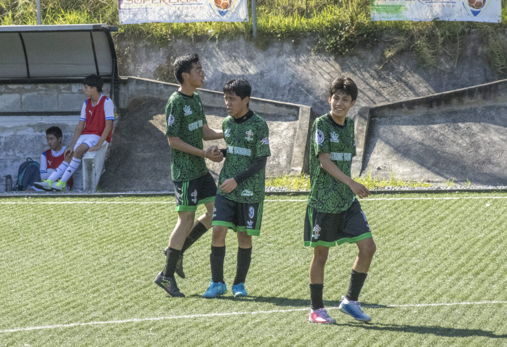 Cruz Verde se impone con autoridad 3-1 ante Academia Teziutlán en la categoría Sub 14