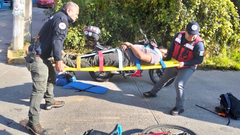 CICLISTA SUFRE APARATOSA CAÍDA ENTRE LOMA BONITA Y LOMAS VERDES; SUFRIÓ PROBABLE TRAUMATISMO CRANEOENCEFÁLICO