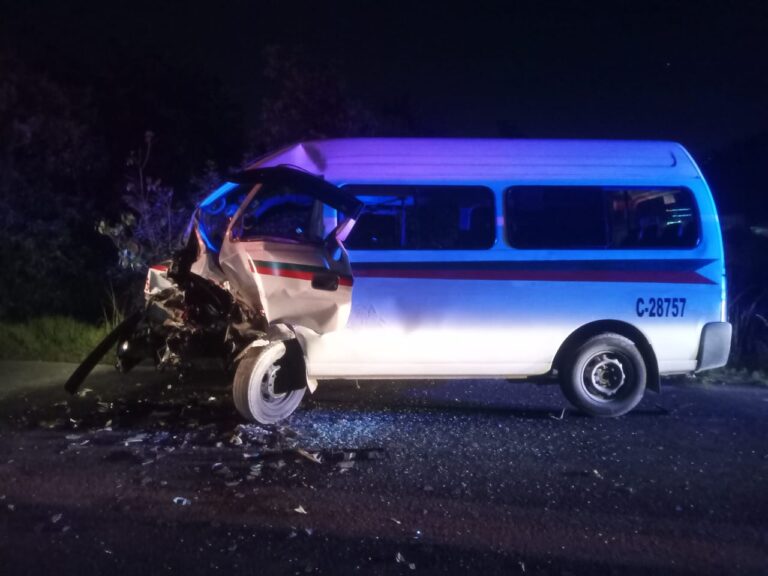 BRUTAL ACCIDENTE SOBRE LA AMOZOC-NAUTLA