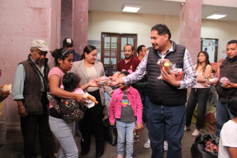 LOS REYES MAGOS LLEGAN A ATEMPAN