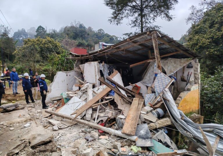 AUTORIDADES DARÁN SEGUIMIENTO A FAMILIA AFECTADA POR ACCIDENTE REGISTRADO EN ARCO ORIENTE