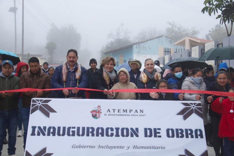 Con participación de la diputada federal Marilyn Ballesteros, inauguran pavimentación en Tanhuixco, Atempan.