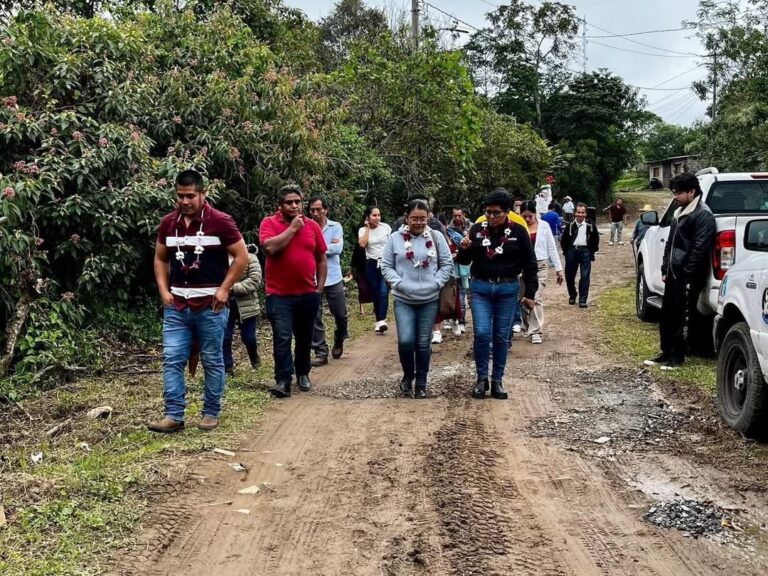 Inauguran tanque de agua potable en Buena Vista, Jonotla, con respaldo de la diputada Marilyn Ballesteros.