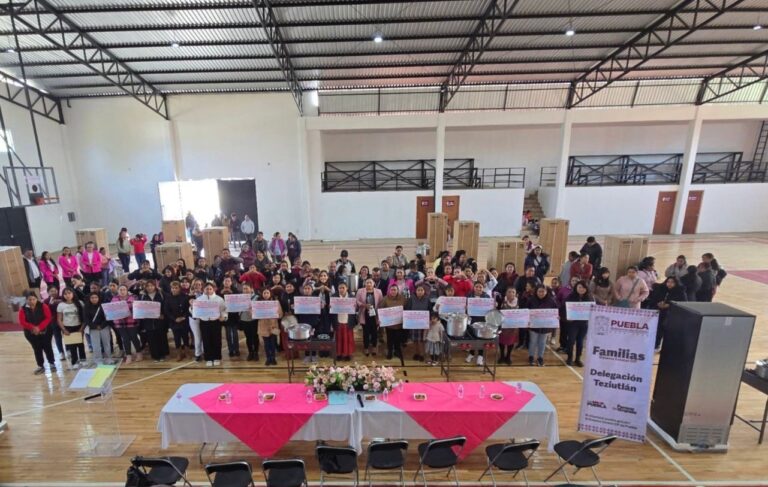 Atempan fue sede de la entrega de equipamiento del Programa Desayunadores Escolares