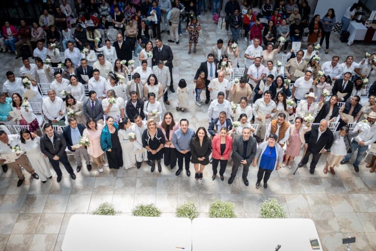 Gobierno de Karla Martínez celebra Jornada de Matrimonios Comunitarios Gratuitos en Teziutlán