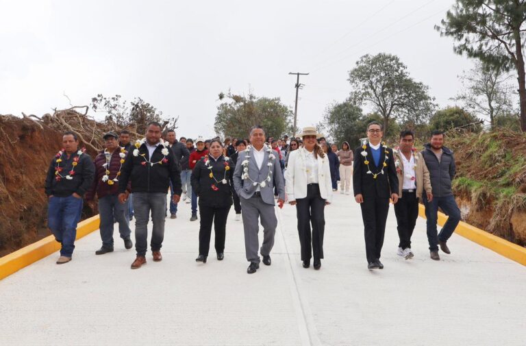 Xiutetelco fortalece infraestructura en Tomaquilapa con nueva pavimentación y ampliación de drenaje