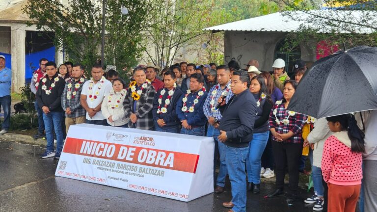 Inicia pavimentación con concreto hidráulico en la colonia El Carmen de San Salvador, Xiutetelco