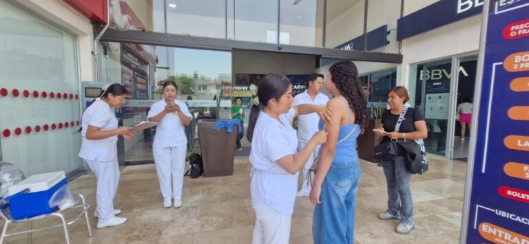 CESSA Teziutlán intensifica jornada de vacunación y acerca módulo a Plaza Crystal durante el fin de semana