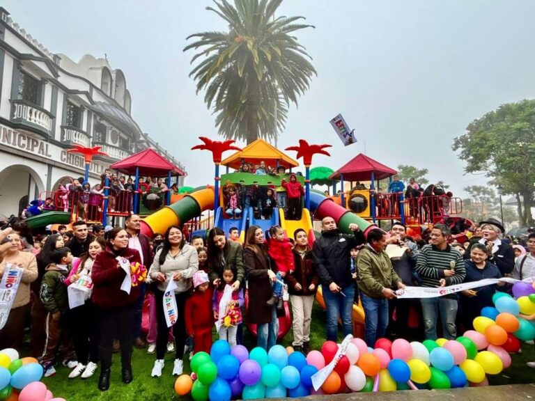 Festejo del Día del Niño en Chignautla reúne a 2 mil infantes