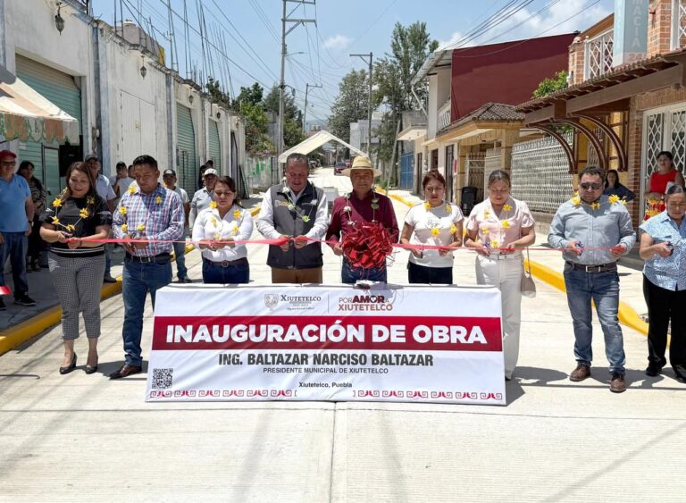 Pavimentan calle Emiliano Zapata en San Juan sección primera de Xiutetelco