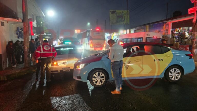 Se registra choque entre taxi y automóvil particular en Chignautla