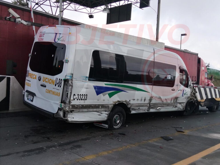 Automovilista huye tras impactar unidad de Urbanos Verdes en la Virreyes–Teziutlán