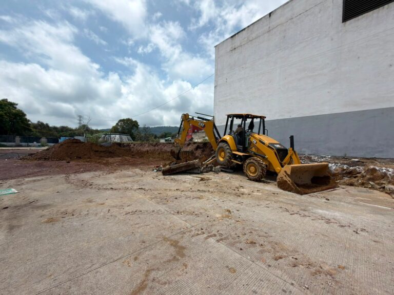 Muro perimetral del auditorio “Ramón Tapia Mendoza será intervenido; estiman 45 días para concluir los trabajos