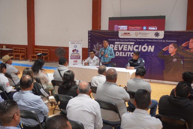 Empresarios de Xiutetelco reciben capacitación sobre prevención del delito