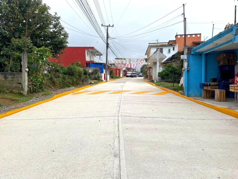 Concluyen y entregan pavimentación en la localidad de Santiago Sección Tercera