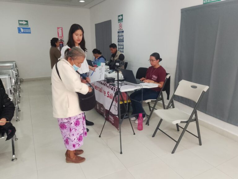 YA PUEDEN TRAMITAR SU CREDENCIAL UNIVERSAL DE SALUD EN EL HOSPITAL GENERAL DE TEZIUTLÁN